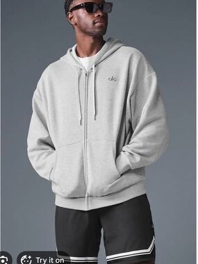 ALO Yoga Men’s Gray Full-Zip Hoodie